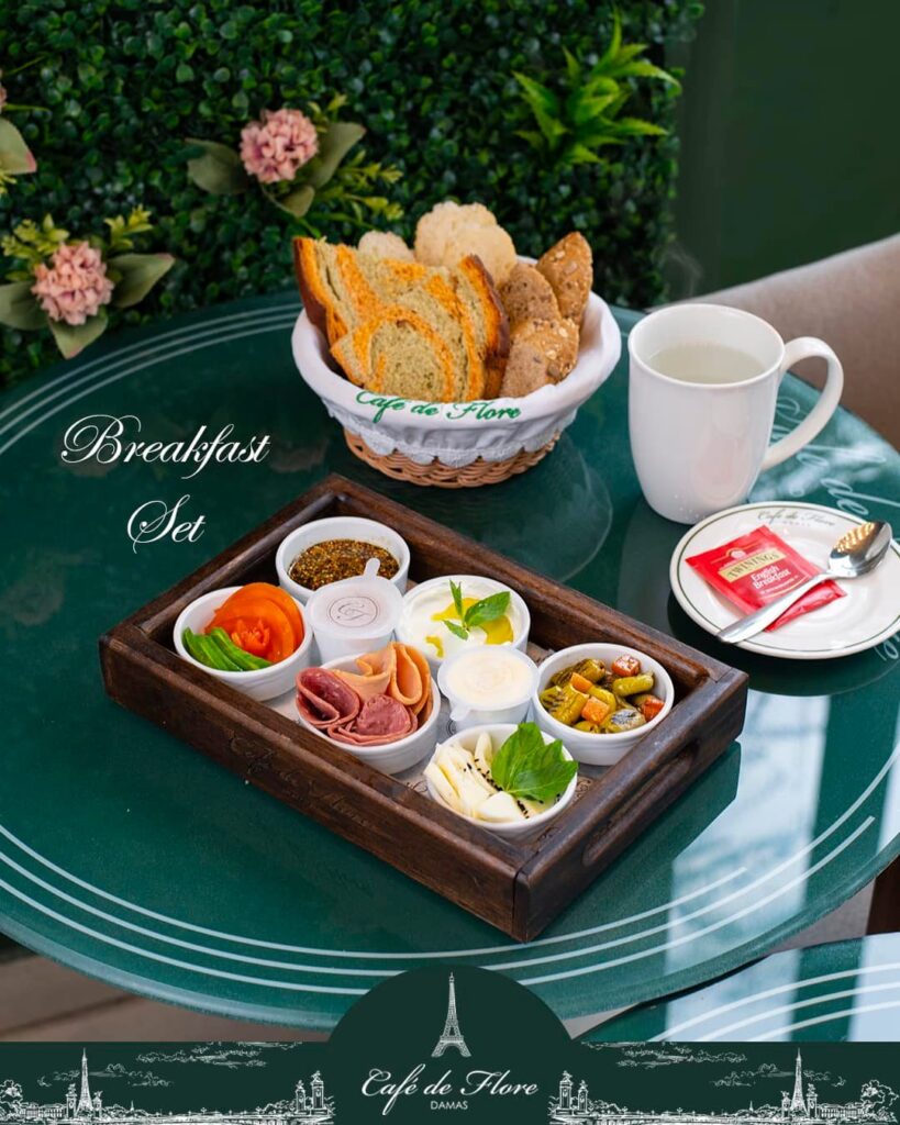 Cafe de flore breakfast